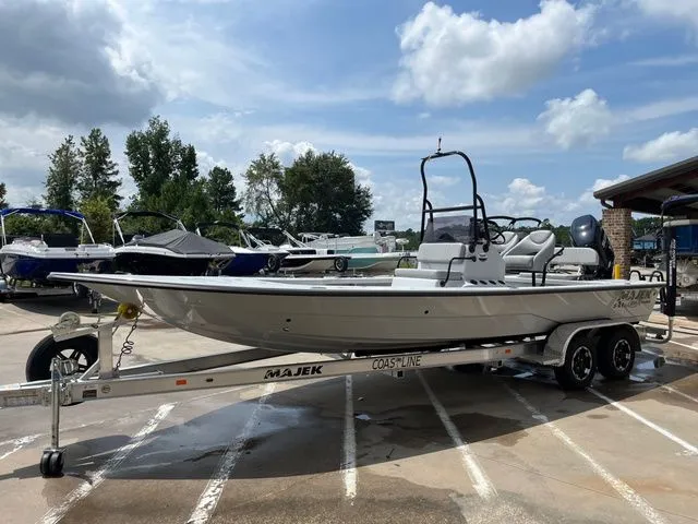 Slide: The Image of Majek 25 Xtreme 2025 - 7