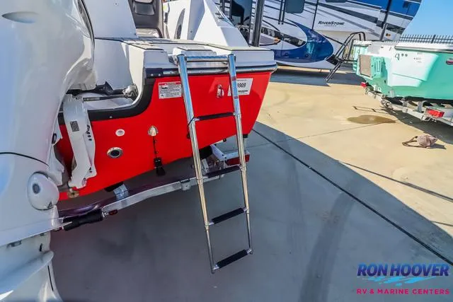 Slide: The Image of 2025 Starcraft SVX171 boat with ladder at Ron Hoover RV & Marine Centers. - 27