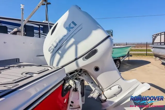 Slide: The Image of 2025 Starcraft SVX171 boat with Suzuki outboard motor at Ron Hoover RV & Marine Center. - 31