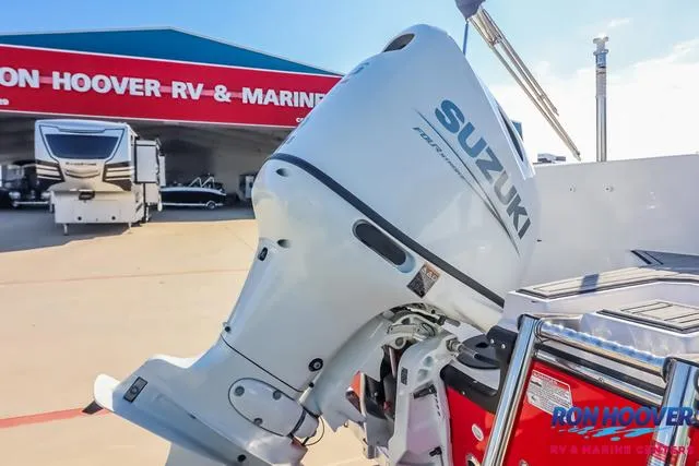 Slide: The Image of 2025 Starcraft SVX171 boat with Suzuki outboard motor at Ron Hoover RV & Marine. - 33