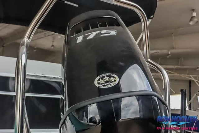 Slide: The Image of Hurricane FunDeck 2260 REF 2025 - 27