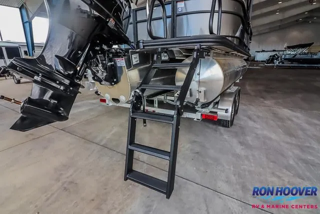 Slide: The Image of Starcraft EXS 1 2025 - 32