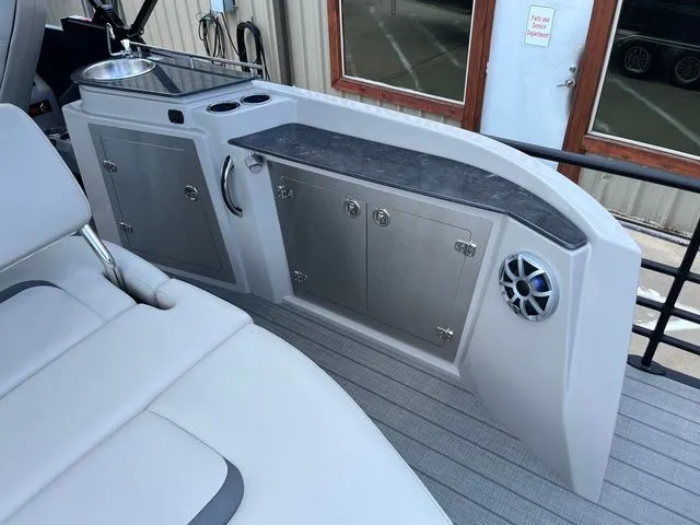 Slide: The Image of Starcraft RX25QDH 2025 - 33