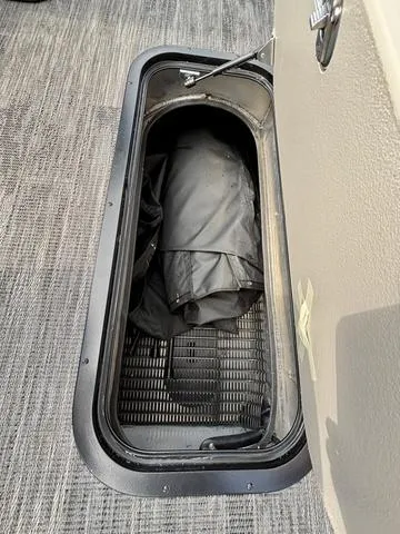 Slide: The Image of Viaggio X22S / DF200ATXSS/ IN STOCK NOW! 2025 - 19