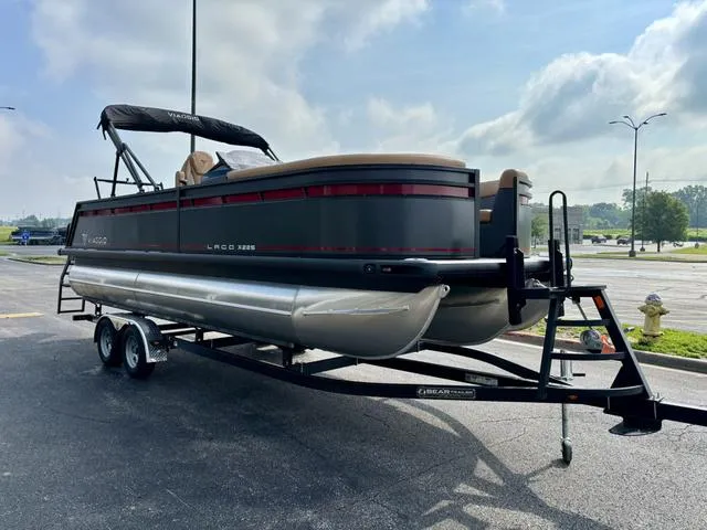 Slide: The Image of Viaggio X22S / DF200ATXSS/ IN STOCK NOW! 2025 - 5