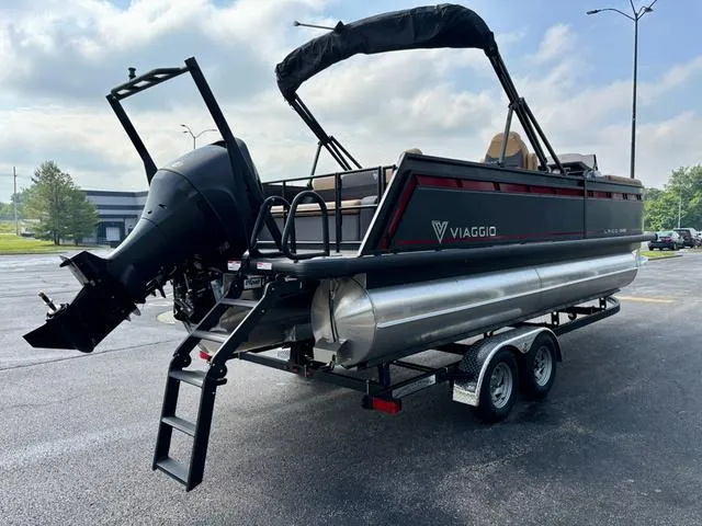 Slide: The Image of Viaggio X22S / DF200ATXSS/ IN STOCK NOW! 2025 - 6