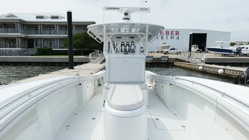 Slide: The Image of Yellowfin 36 Offshore 2017 - 52