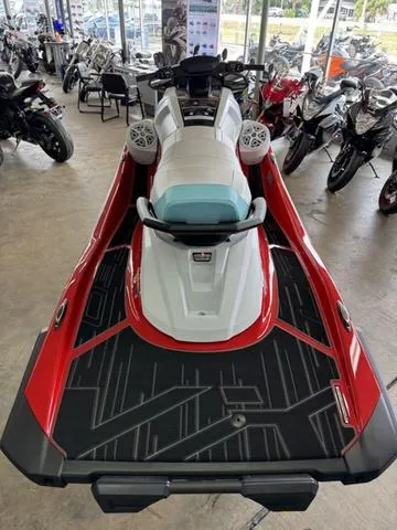 Slide: The Image of Yamaha VX Limited 2025 - 4