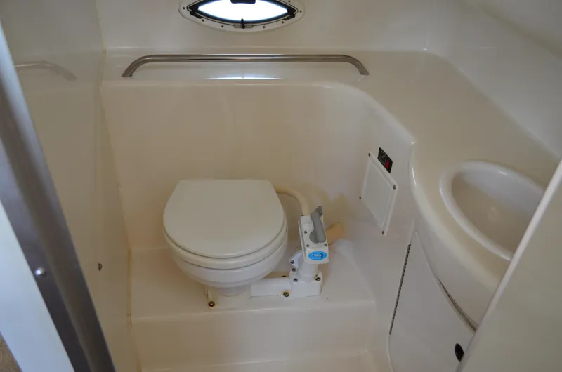 Slide: The Image of Bayliner 2655 Ciera 2001 - 51
