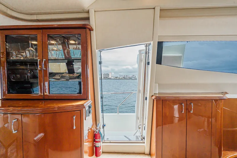 Slide: The Image of Marquis 59 2004 - 40