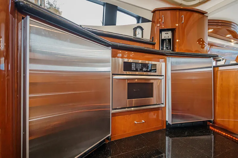 Slide: The Image of Marquis 59 2004 - 43