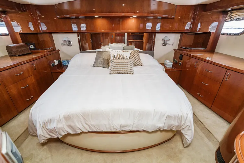 Slide: The Image of Marquis 59 2004 - 50