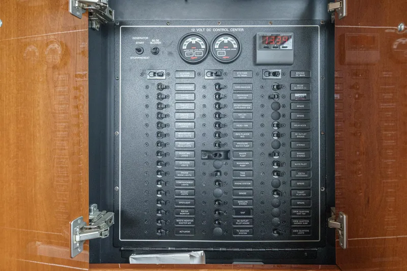 Slide: The Image of Marquis 59 2004 - 57