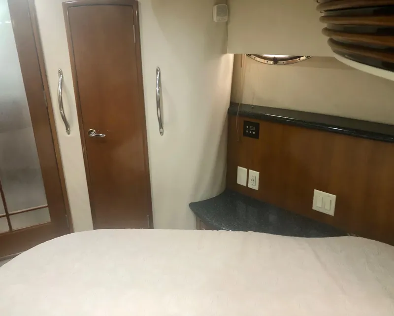 Slide: The Image of Carver 450 Voyager Pilothouse 2000 - 59