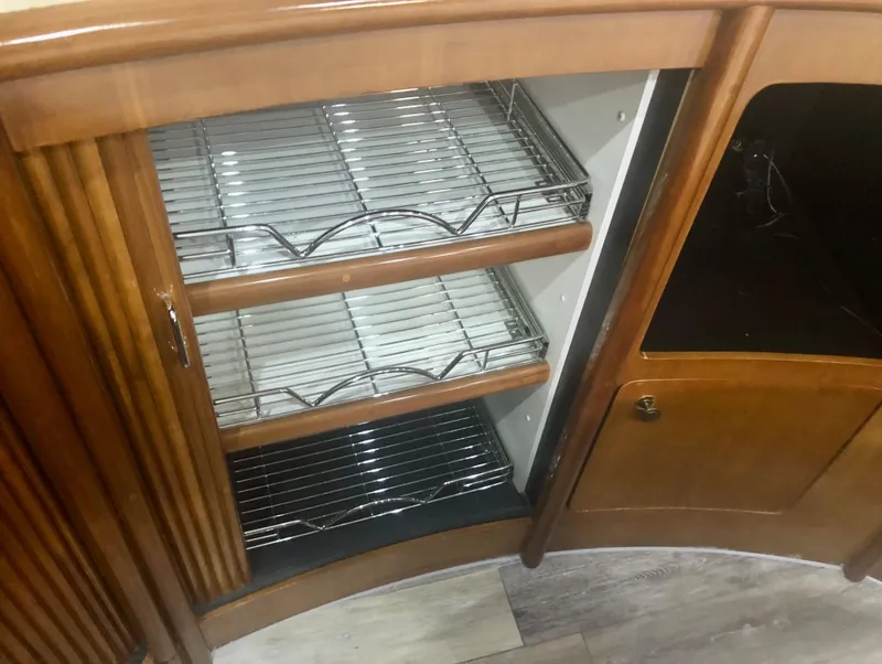 Slide: The Image of Carver 450 Voyager Pilothouse 2000 - 61