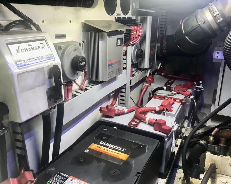 Slide: The Image of Carver 450 Voyager Pilothouse 2000 - 72