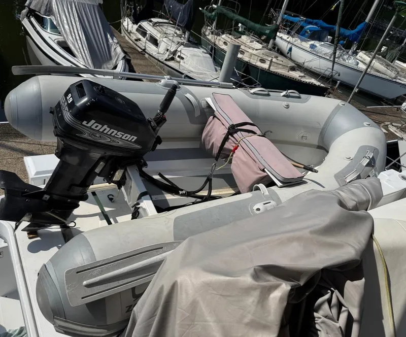 Slide: The Image of Carver 450 Voyager Pilothouse 2000 - 78