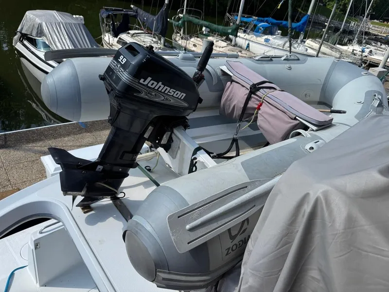 Slide: The Image of Carver Yachts 450 Voyager Pilothouse 2000 - 80