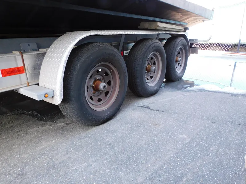 Slide: The Image of Grady-White Bimini 306 2002 - 11