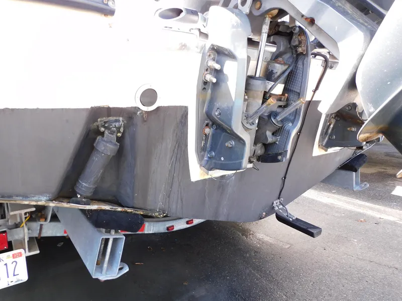 Slide: The Image of Grady-White Bimini 306 2002 - 15