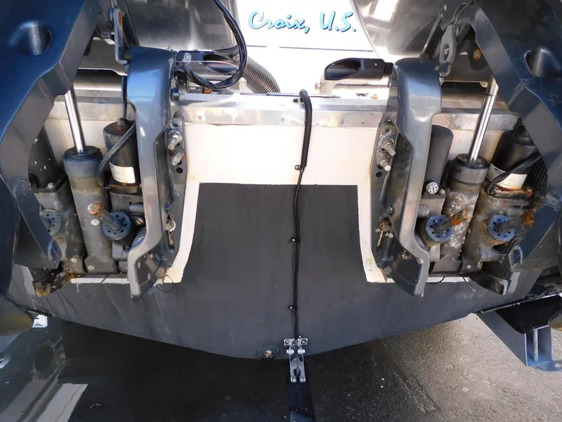 Slide: The Image of Grady-White Bimini 306 2002 - 16