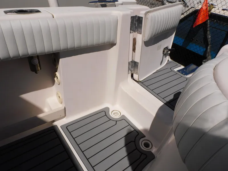 Slide: The Image of Grady-White Bimini 306 2002 - 23