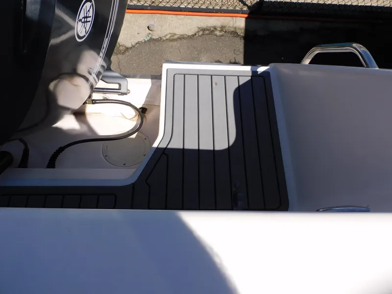 Slide: The Image of Grady-White Bimini 306 2002 - 27