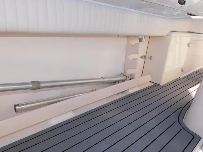 Slide: The Image of Grady-White Bimini 306 2002 - 36