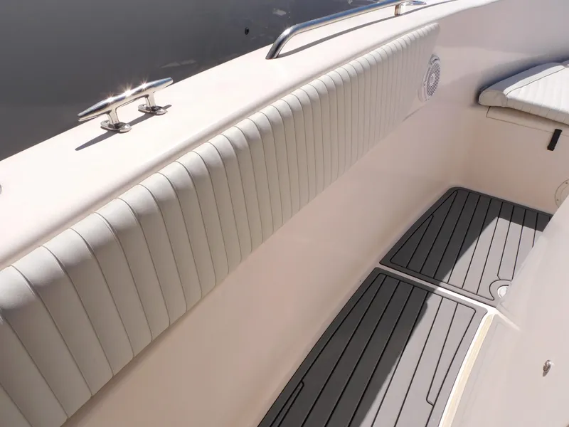 Slide: The Image of Grady-White Bimini 306 2002 - 70