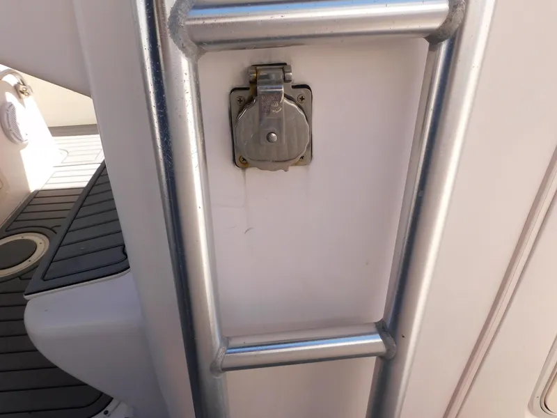 Slide: The Image of Grady-White Bimini 306 2002 - 73