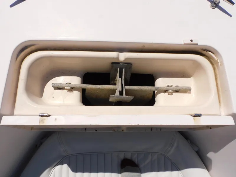 Slide: The Image of Grady-White Bimini 306 2002 - 75