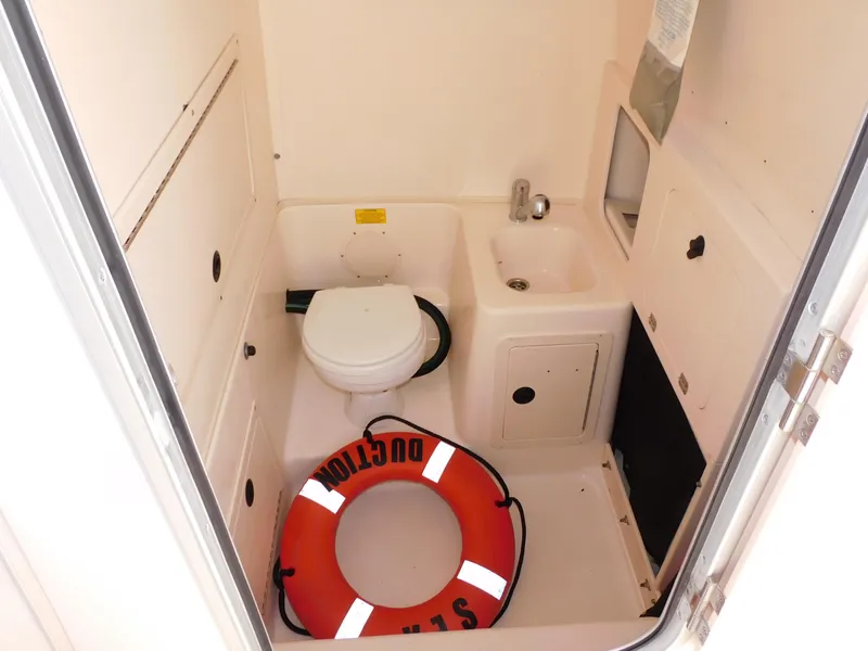 Slide: The Image of Grady-White Bimini 306 2002 - 81