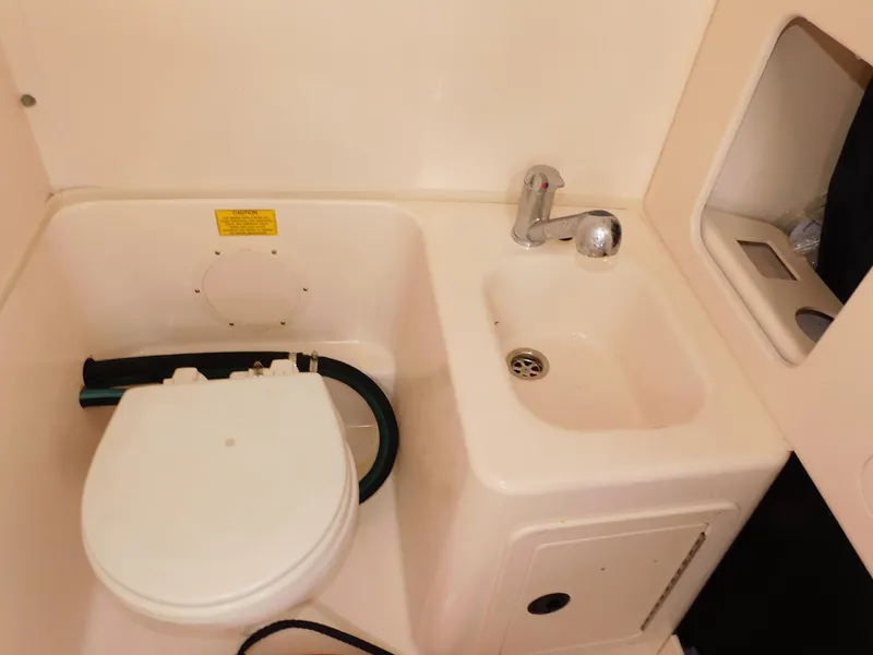 Slide: The Image of Grady-White Bimini 306 2002 - 83