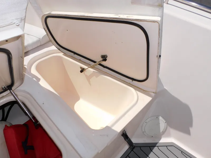 Slide: The Image of Grady-White Bimini 306 2002 - 87