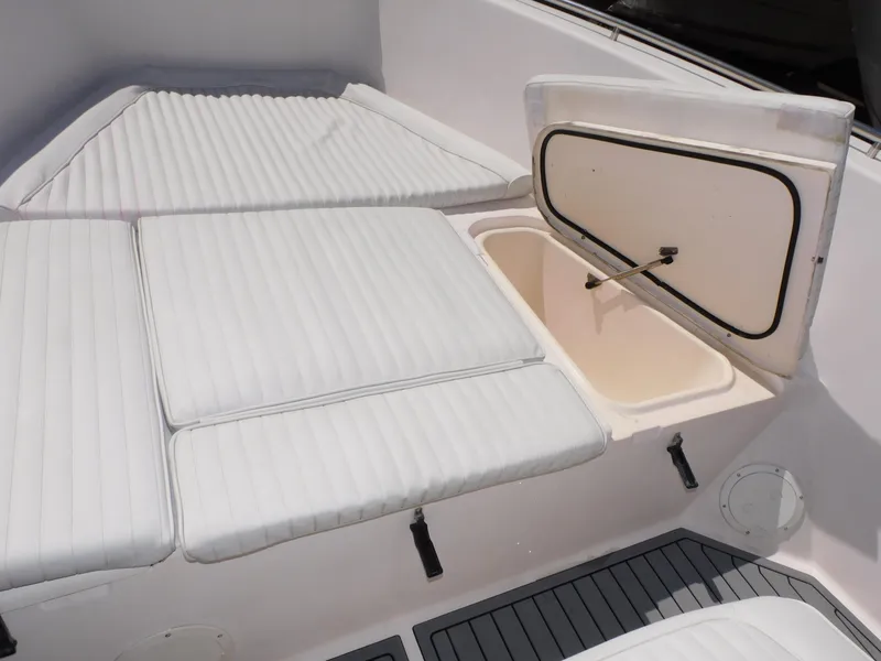 Slide: The Image of Grady-White Bimini 306 2002 - 88