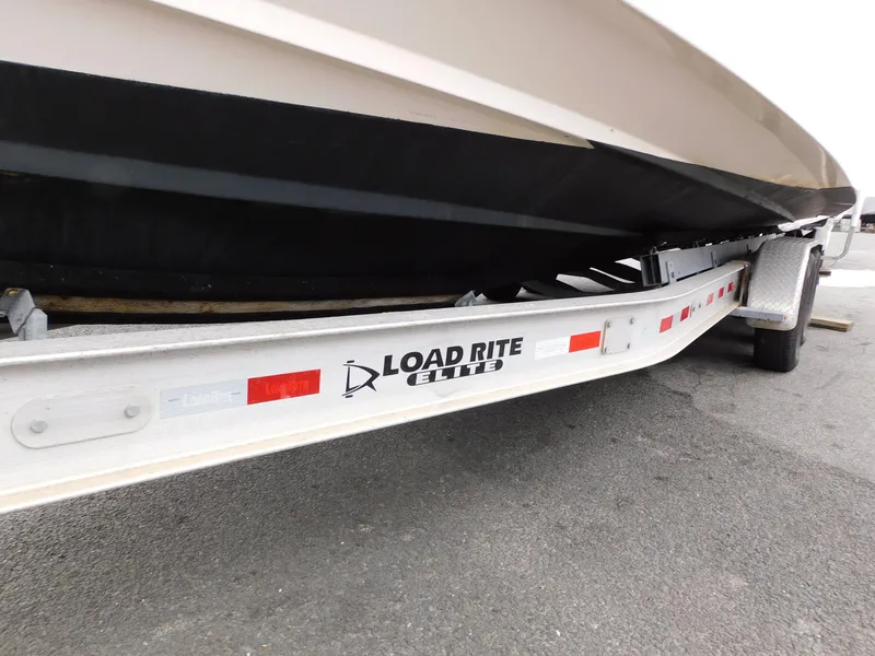 Slide: The Image of Grady-White Bimini 306 2002 - 9