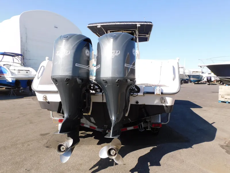 Slide: The Image of Grady-White Bimini 306 2002 - 92