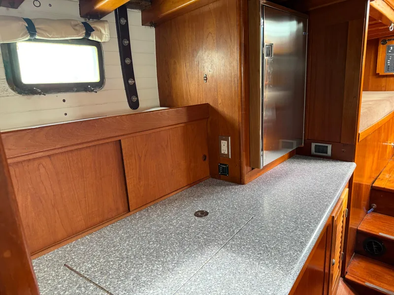 Slide: The Image of Custom Cutter / Sloop 1984 - 21