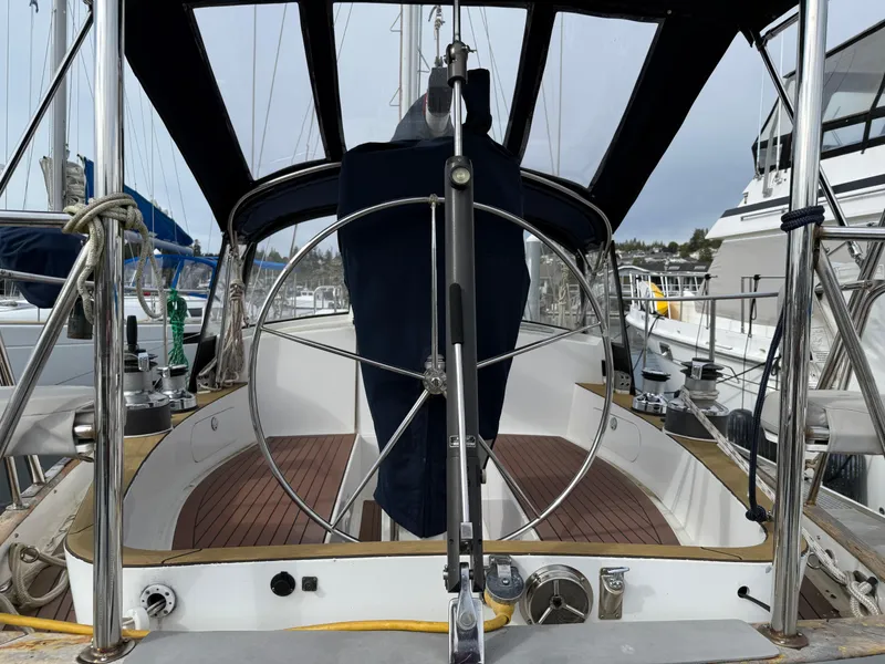 Slide: The Image of Custom Cutter / Sloop 1984 - 6