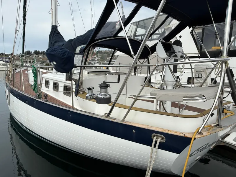 Slide: The Image of Custom Cutter / Sloop 1984 - 8