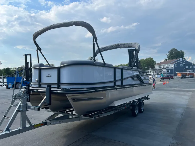 Slide: The Image of SunCatcher Fusion Series 324SS 2025 - 22