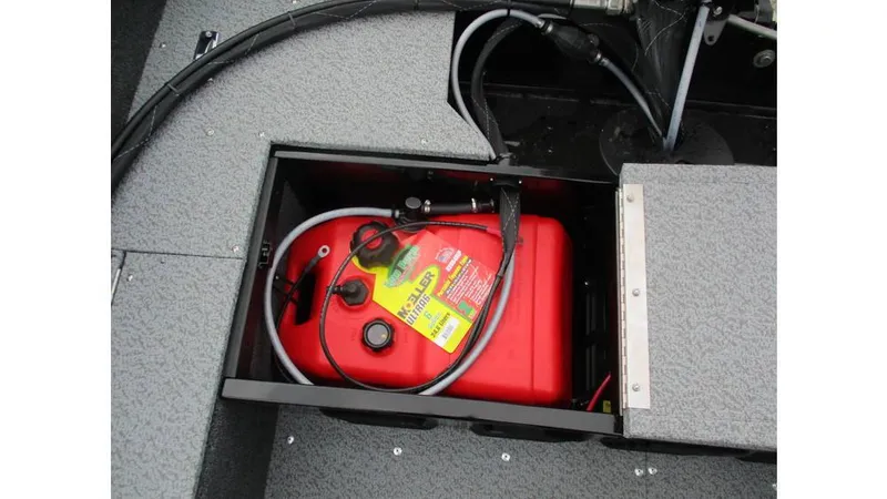 Slide: The Image of Lund Angler 1650 SS 2025 - 8