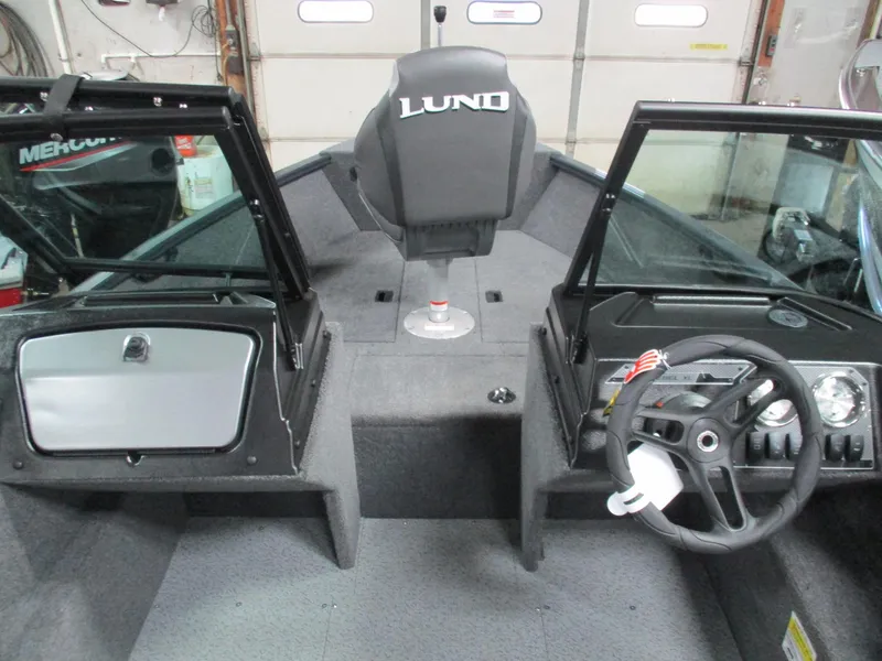 Slide: The Image of Lund 1650 Rebel XL Sport 2025 - 4