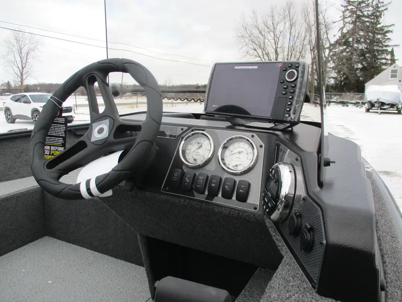 Slide: The Image of Lund Rebel XL 1650 SS 2025 - 3