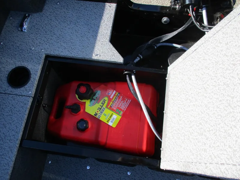 Slide: The Image of Lund Angler 1650 Tiller 2025 - 13