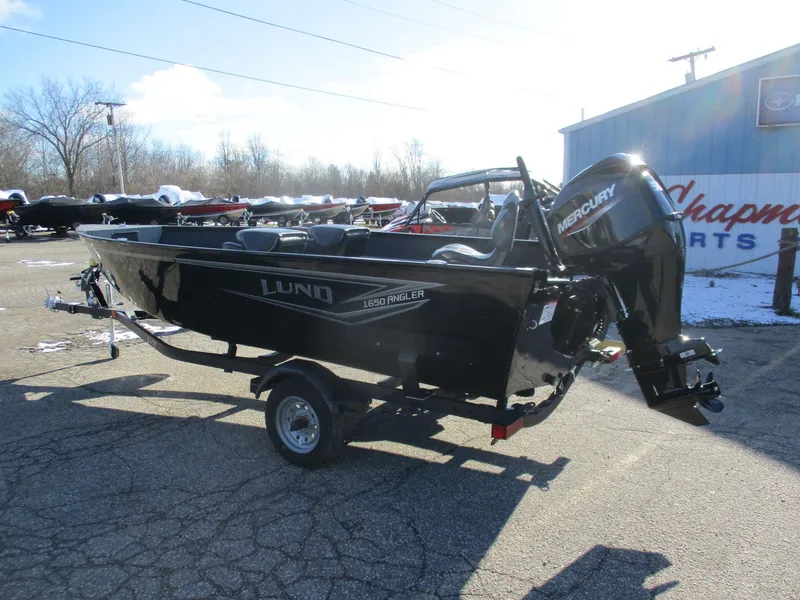 Slide: The Image of Lund Angler 1650 Tiller 2025 - 3