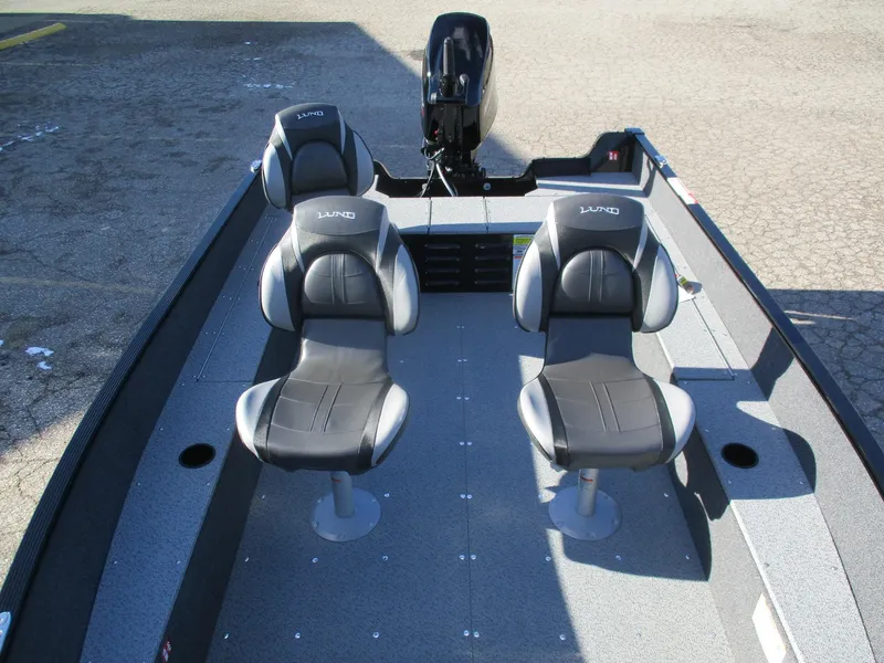Slide: The Image of Lund Angler 1650 Tiller 2025 - 4