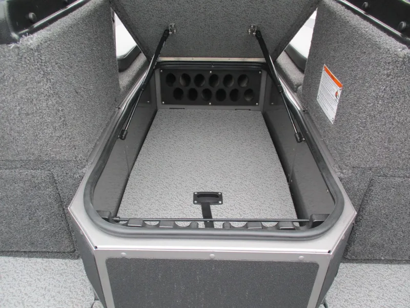 Slide: The Image of Lund 1775 Impact XS Sport 2025 - 13