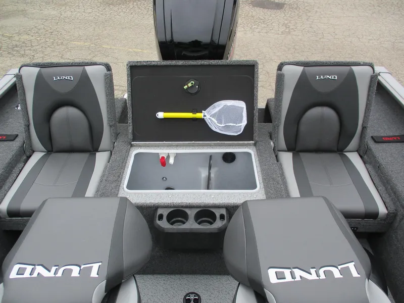 Slide: The Image of Lund 1775 Impact XS Sport 2025 - 7