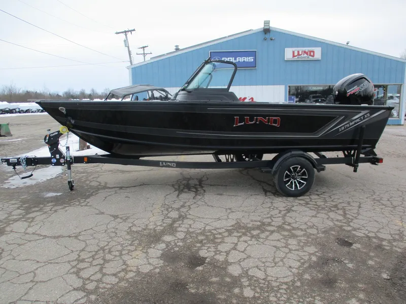 Slide: The Image of Lund Impact XS 1875 Sport 2025 - 1